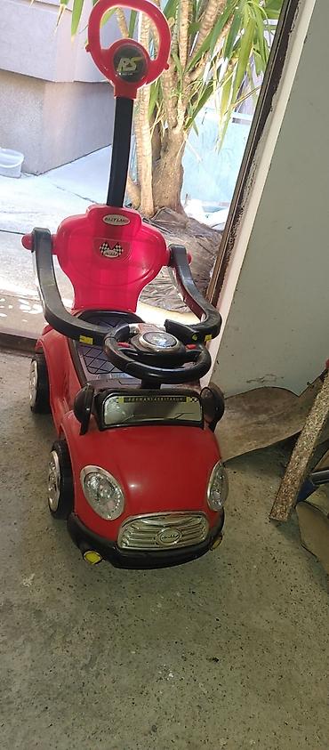 smesne cipele: Dečiji guralica-auto sa ručkom za roditeljsko upravljanje - Model u — 1