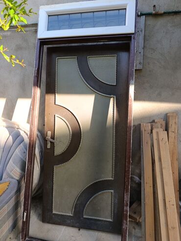 Giriş qapıları: Seyf qapi 231/96sm
200azn
Sumqayit 9895 leli