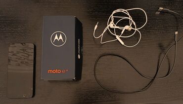Motorola: Motorola Moto E13, 64 GB, rəng - Qara, Qırıq, Düyməli, Sensor