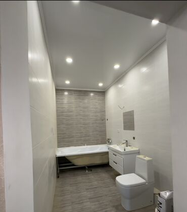 Долгосрочная аренда домов: 420 м², 7 комнат, Балкон застеклен, Забор, огорожен, Парковка — 22