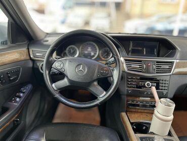 Mercedes-Benz: Mercedes-Benz E-Class: 2011 г., 3 л, Автомат, Бензин, Седан — 5