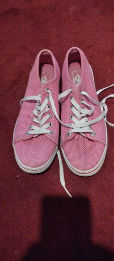 Mokasine: Mokasine, 39 — 41