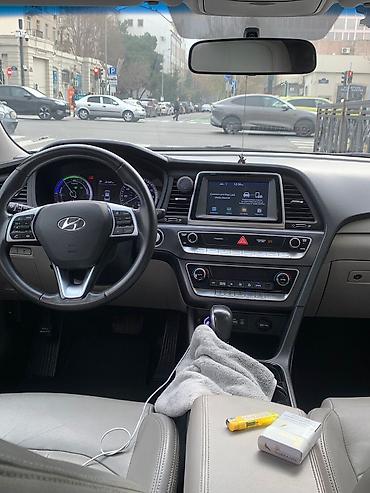 Hyundai: Hyundai Sonata sedan - Korpus rəngi: qara, xrom detallı iri ön — 3