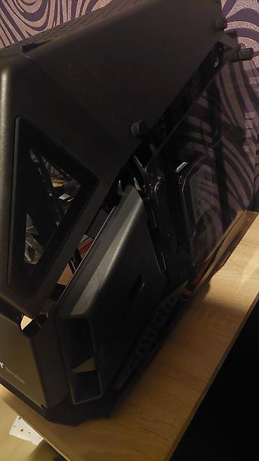 thermaltake: Thermaltake AH T200 "helikopter" üslubunda dizayn edilmiş, açıq — 9