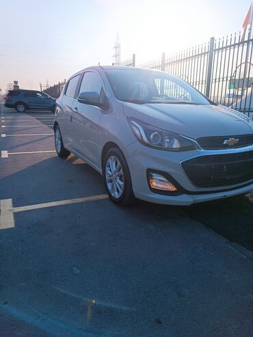 Chevrolet: Chevrolet Spark: 2018 г., 1 л, Вариатор, Бензин, Хэтчбэк — 4