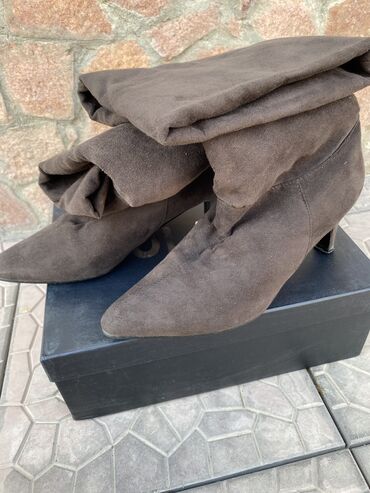женские зимние замшевые ботинки: Сапоги, 37, цвет - Коричневый