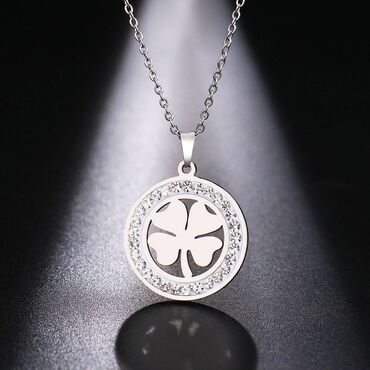 zenske farmerkebroj: Lancic - Detelina sa kristalima M8 - 316L Predivna ogrlica koja nikada