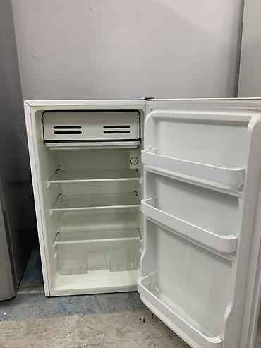 продаю маленький холодильник: Мини холодильник Blesk. ❄️ 👍 Полностью рабочий. Качественный — 2