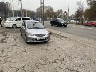 Honda: Honda Fit: 2003 г., 1.5 л, Вариатор, Бензин, Хэтчбэк