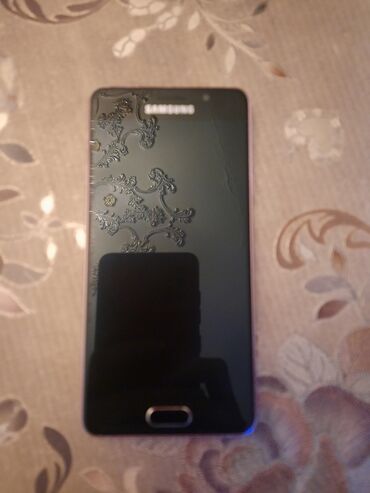 audi a3 32 mt: Samsung Galaxy A3, 16 GB, rəng - Çəhrayı, Düyməli, Sensor, İki sim kartlı