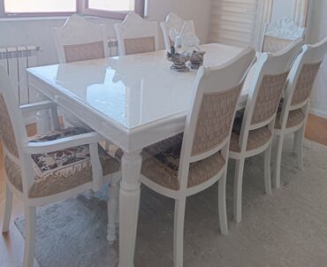 Mebel: Qonaq otağı üçün, Yeni, Açılmayan, Dördbucaq masa, 8 stul