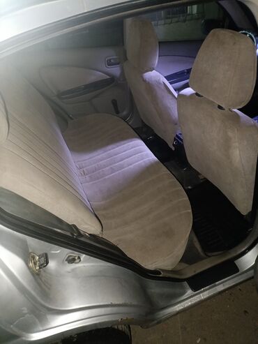 Nissan: Nissan Almera: 2000 г., 1.8 л, Автомат, Бензин, Хэтчбэк — 8