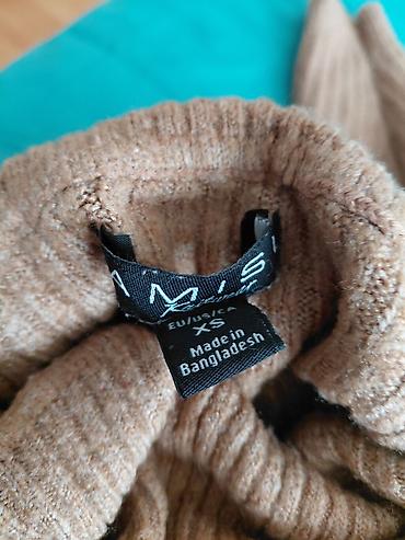 marcha shoes: Ženski džemper sa rol kragnom, AMISU (New Yorker), veličina XS. - — 1