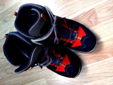 Krasofkalar və idman ayaqqabıları: 38 razmer Klepper krassovka botinkası. Möhkəm və keyfiyyətli -da lalafo.az — 4 Krasofkalar və idman ayaqqabıları: 38 razmer Klepper krassovka botinkası. Möhkəm və keyfiyyətli — 4