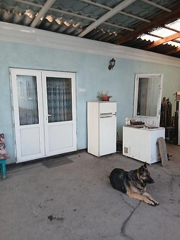 Продажа коттеджей и домов: Продаются 2 совмещённых участка: 2 дома, 2 красные книги, хоз — 9