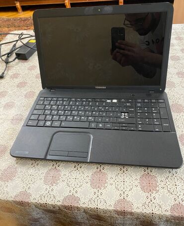 netbuklar: İşlənmiş Toshiba, 11.6 ", Intel Core M, 1 TB