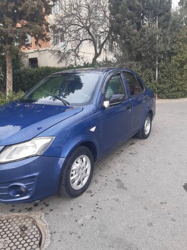 500 manata masin satiram: Salam masinda satilir ve barter olunur masinin nömrəsi de satilir