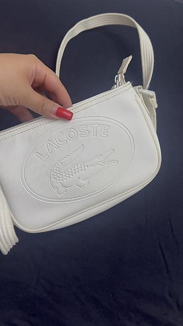 lacost: Lacoste çiyin/çapraz çanta – ağ rəng - Brend: Lacoste (ön hissədə iri — 1
