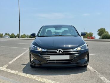 Hyundai: Hyundai Elantra: 2 l | 2020 il Sedan