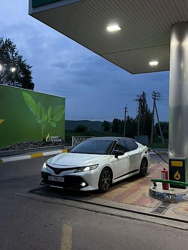 corolla 2004: Toyota Camry: 2020 г., 2.5 л, Автомат, Бензин, Седан — 1
