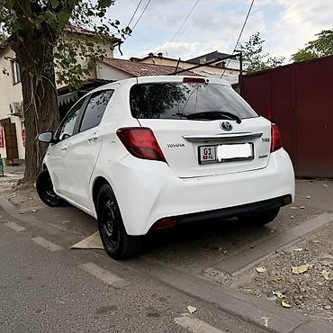 тайота айрис: Toyota Yaris: 2015 г., 1.5 л, Автомат, Бензин, Хэтчбэк — 2