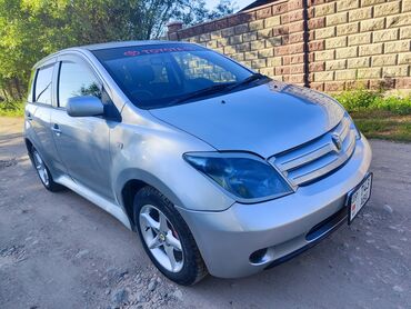 купить машину шевроле: Toyota ist: 2004 г., 1.5 л, Автоматтык, Бензин, Седан