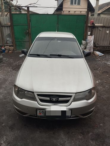 Daewoo: Daewoo Nexia: 2008 г., 1.6 л, Механика, Бензин, Седан