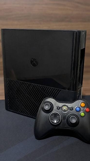 ufc 5 купить ps5: ‼️Продаю игровую консоль XBOX 360E‼️ 🔵В комплекте сама консоль,4 ориг — 1