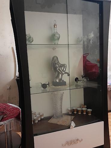 Bufetlər: Hec bir problemi yoxdur evde təmirə görə yer yoxdur deye satilir hamsi — 3