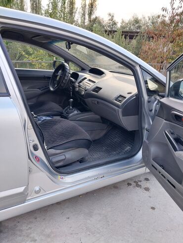 хюндай грандиор: Honda Civic: 2006 г., 1.8 л, Механика, Бензин, Седан