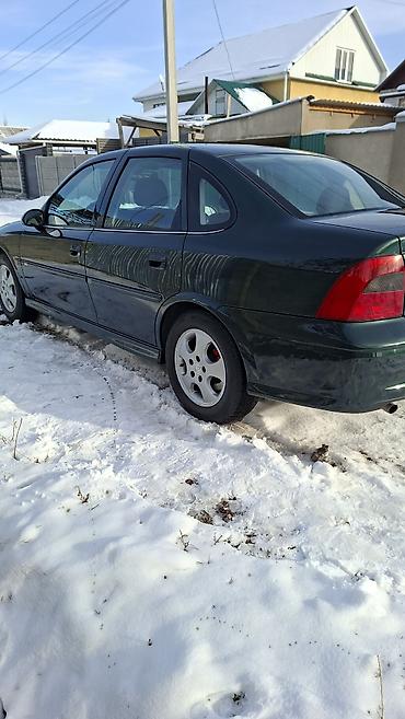 Opel: Opel Vectra: 1999 г., 1.8 л, Механика, Бензин, Седан — 1