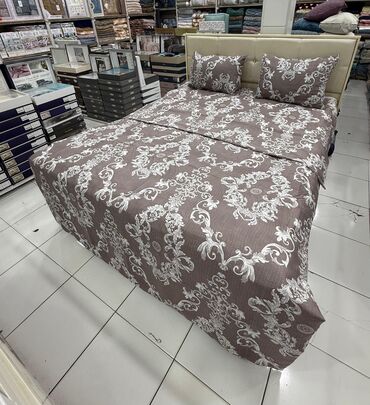 Digər qadın geyimləri: Digər qadın geyimləri — 9