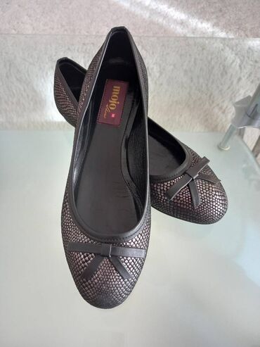 srebrna haljina kakve cipele: Ballet shoes, 38