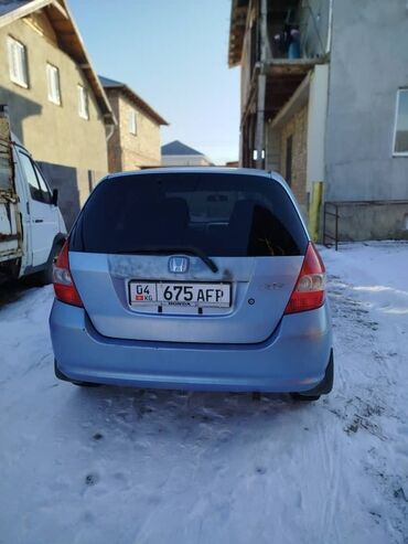 ханда сервы: Honda Fit: 2001 г., 1.3 л, Бензин