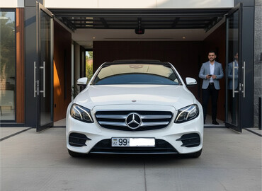 Mercedes-Benz: Mercedes-Benz E-Class: 2 l | 2016 il Sedan — 2