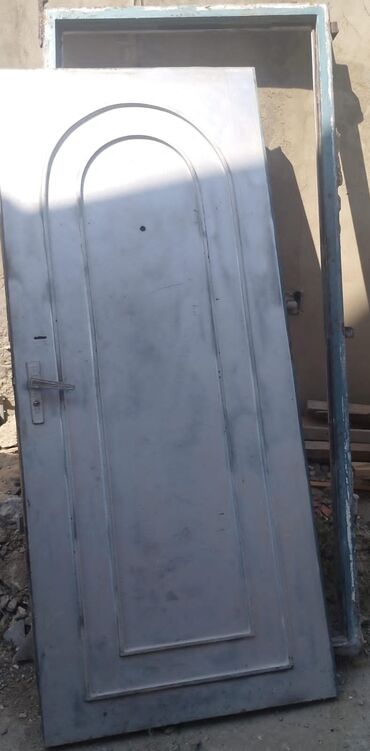 İşlənmiş Giriş qapısı 90x200 sm Ünvandan götürmə