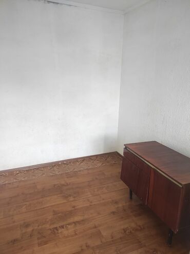 сдаю квартиру 1 комнату: 10 м², Без мебели