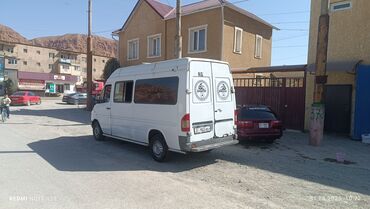 домкрат 5 тонн: Автобус, Mercedes-Benz, 2000 г., 2.2 л, до 15 мест