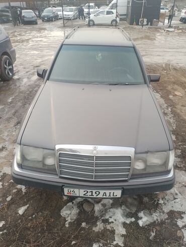 мерс с класс 180: Mercedes-Benz W124: 1993 г., 2.2 л, Автомат, Бензин, Универсал