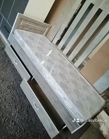 Односпальные кровати: Односпальная кровать, Новый, С ящиком для хранения, длина - 190 см — 22