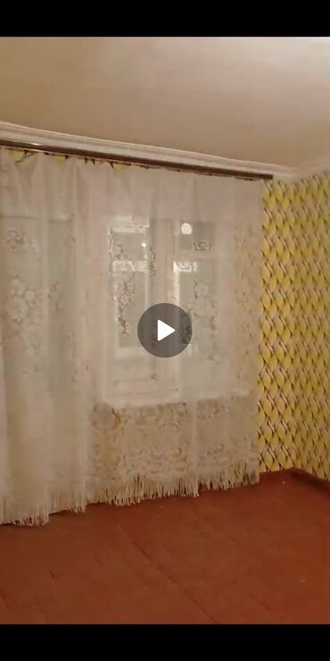 Uzunmüddətli kirayə mənzillər: Gəncə ş 20 nömrəli məktəbin yaxınlığı (maxi market ilə üzbə üz 39 cu