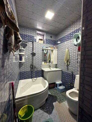 Həyət evləri və villaların satışı: Məmmədli 5 otaqlı, 135 kv. m, Yeni təmirli -da lalafo.az — 13 Həyət evləri və villaların satışı: Məmmədli 5 otaqlı, 135 kv. m, Yeni təmirli — 13