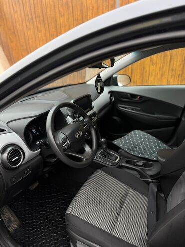 Hyundai: Hyundai Kona: 2019 г., 2 л, Автомат, Газ, Кроссовер — 4