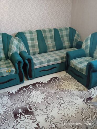 divan uzlukleri: Divan, Açılan, Bazasız, Çatdırılma yoxdur