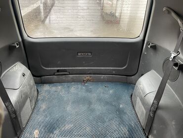 Mitsubishi: Mitsubishi Space Runner: 1999 г., 2.4 л, Механика, Бензиновая, Минивэн — 11