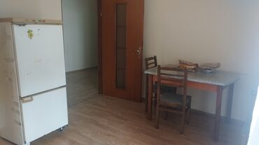 Uzunmüddətli kirayə mənzillər: Kirayə verilir: işıqlı, müstəqil planlı mənzil. Xüsusiyyətlər: - — 4