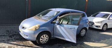 лизинг авто ош: Honda Fit: 2002 г., 1.3 л, Автомат, Бензин, Хэтчбэк