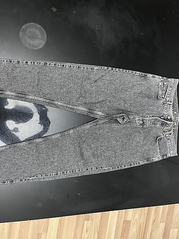 Boz baggy cins şalvar (yeni) - Rəng: Tünd boz/acid-wash effekti - lalafo.az -da Boz baggy cins şalvar (yeni) - Rəng: Tünd boz/acid-wash effekti -