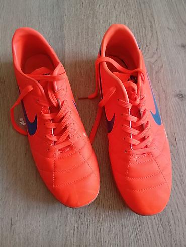 сороконожки темпо: Футзалки Nike бутсы,зальник б/у . 44 размер - Модель: Nike Tiempo — 1