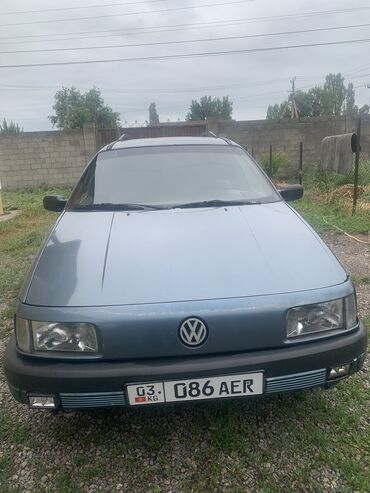 б 3 универсал: Volkswagen Passat: 1989 г., 1.8 л, Механика, Бензин, Универсал